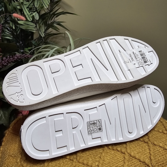 Opening Ceremony Bobby slip-on, Women' s Size 8, White - Picture 3 of 7